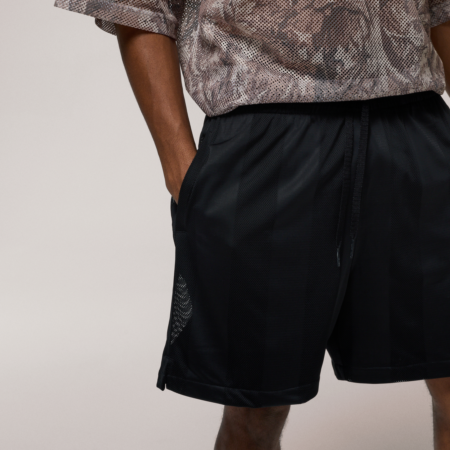 LCKR Brentwood Striped Mesh Shorts - Men's - Black