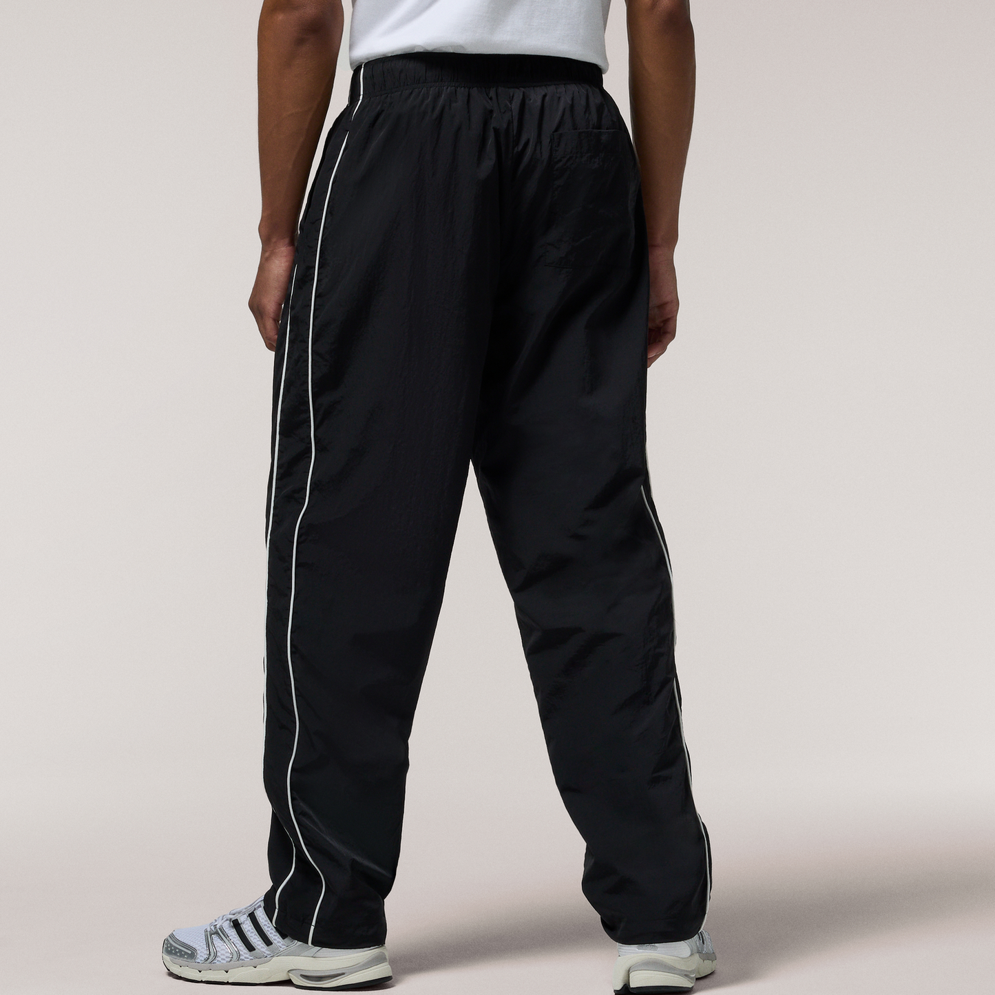 LCKR Keaton Relaxed Fit Wind Pants - Men's - Black