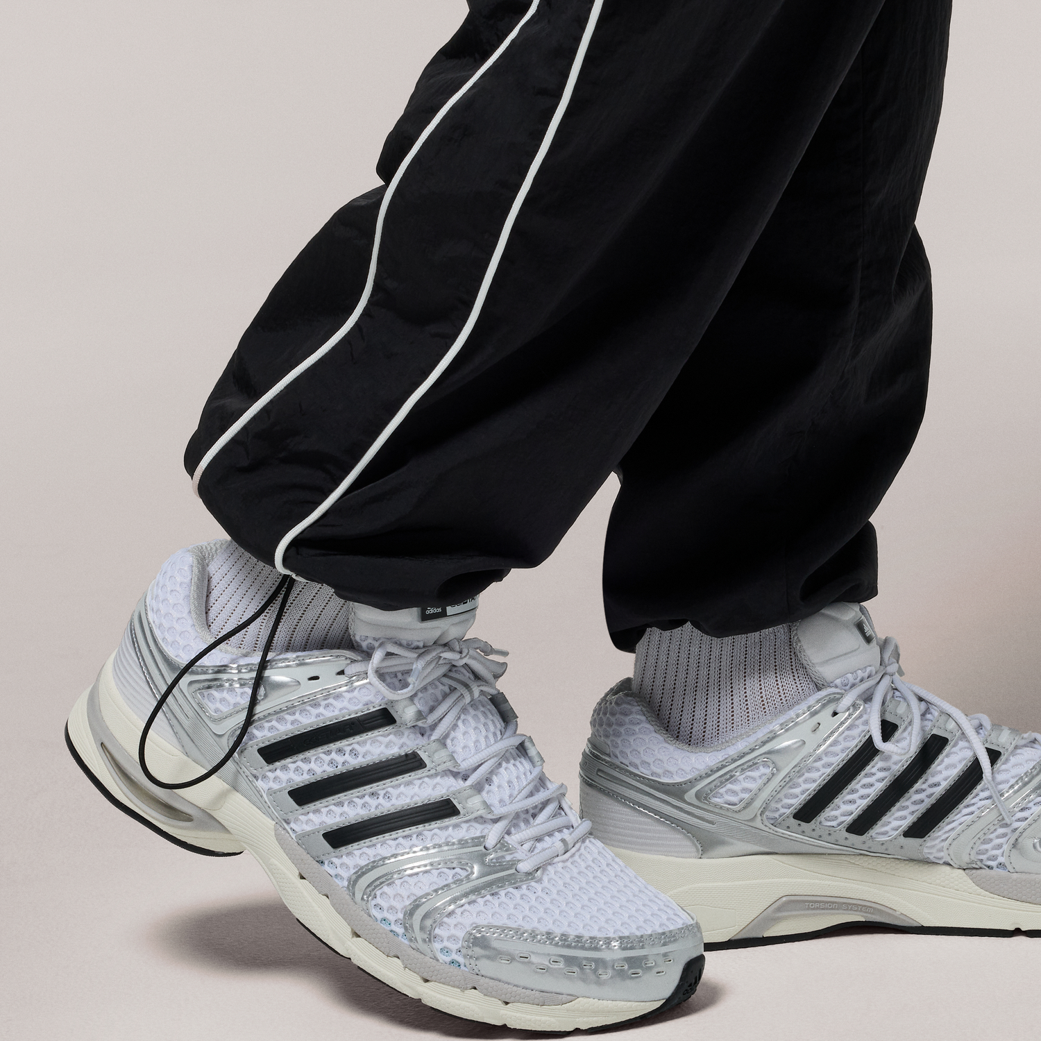 LCKR Keaton Relaxed Fit Wind Pants - Men's - Black