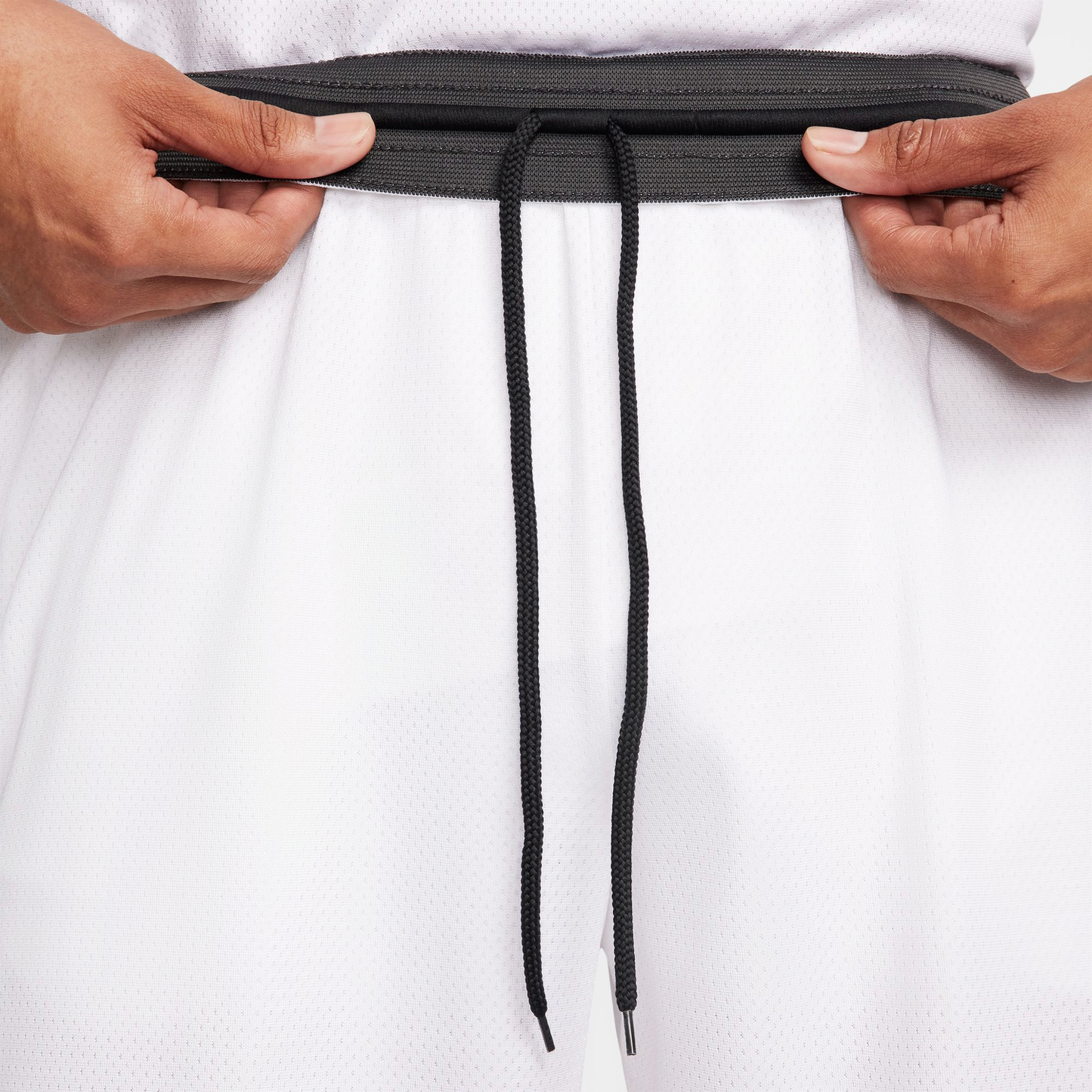Nike Dri-FIT DNA 8 Inch Shorts - Men's - Black/White (N2651100)