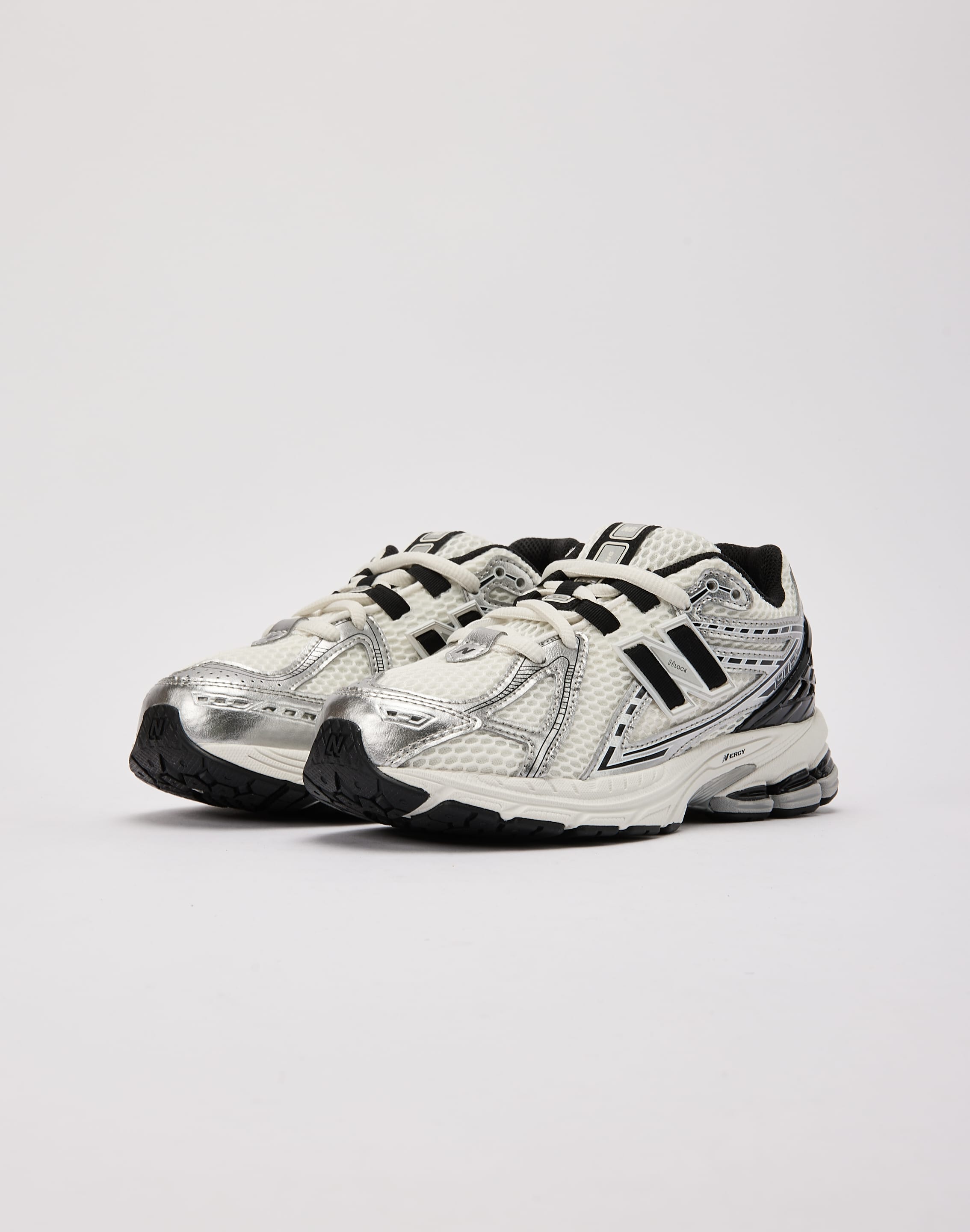 New Balance 1906R Grade-School