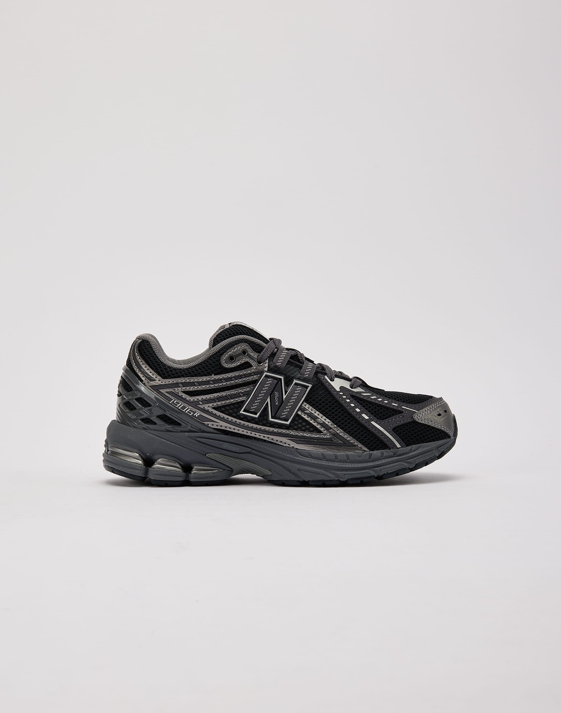 New Balance 1906R Grade-School