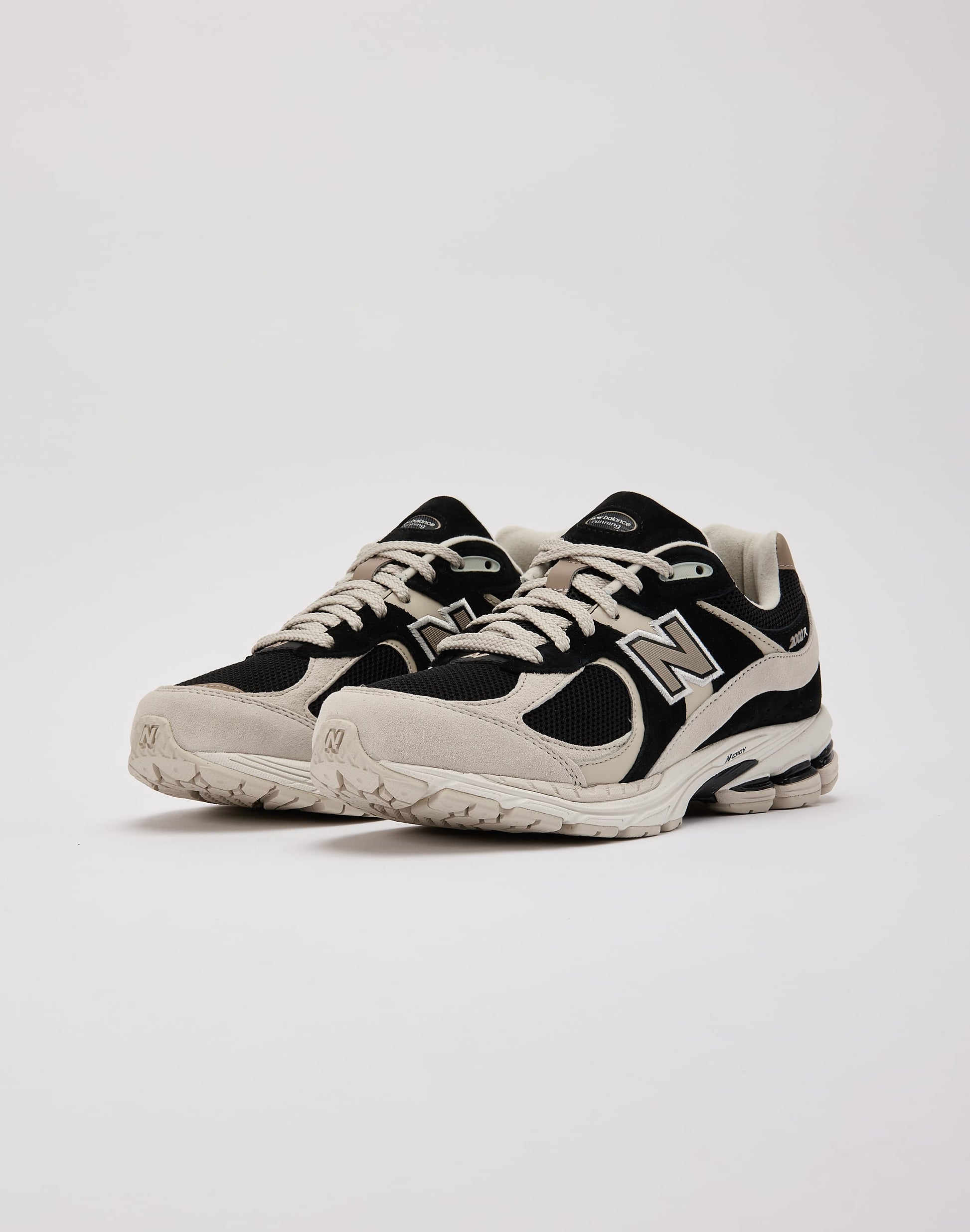 New Balance 2002R