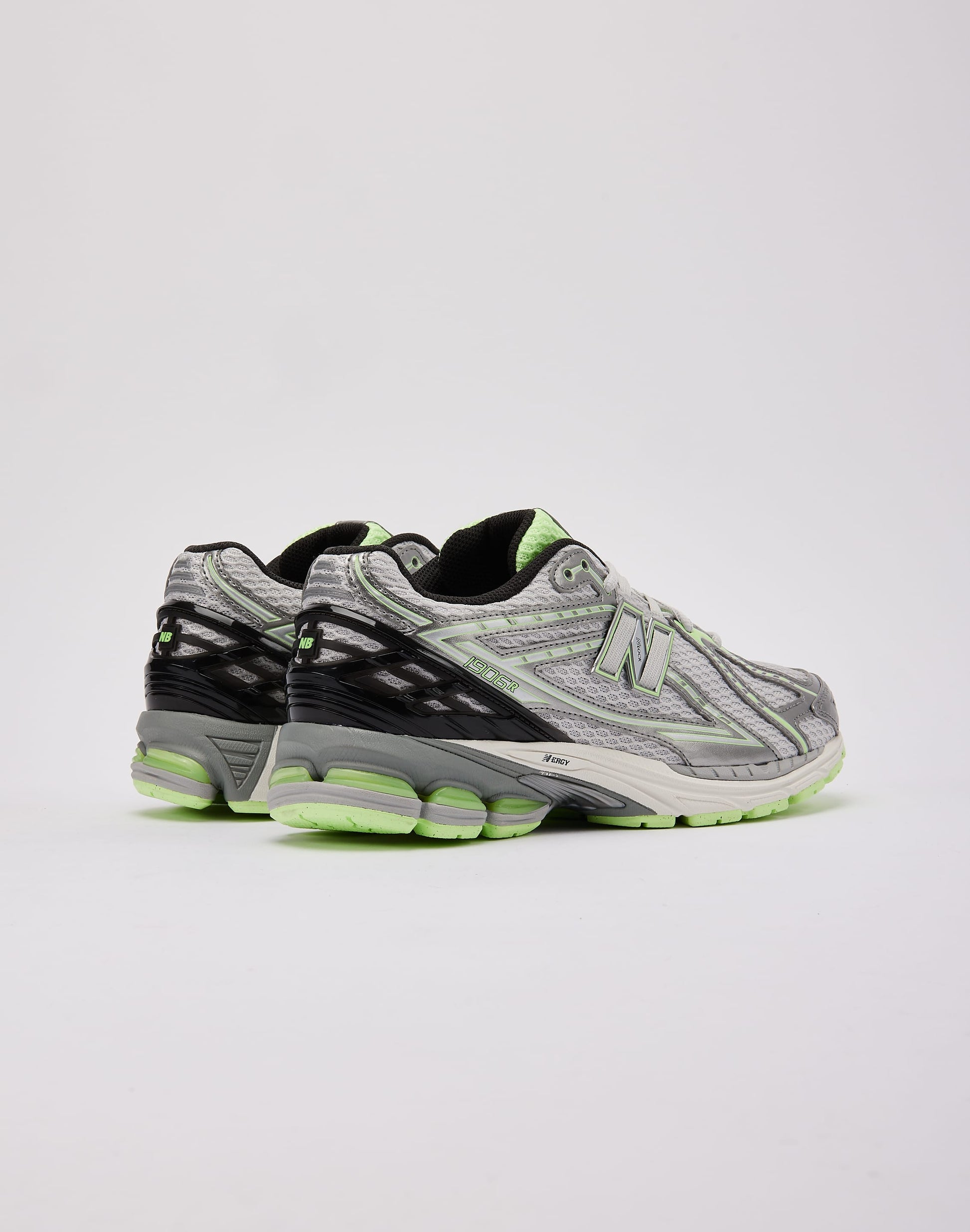 New Balance 1906R