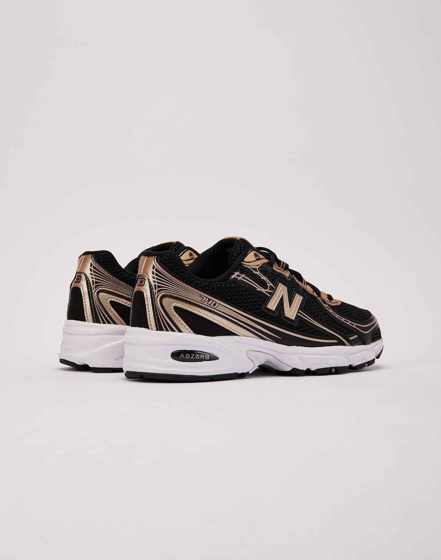 New Balance 740