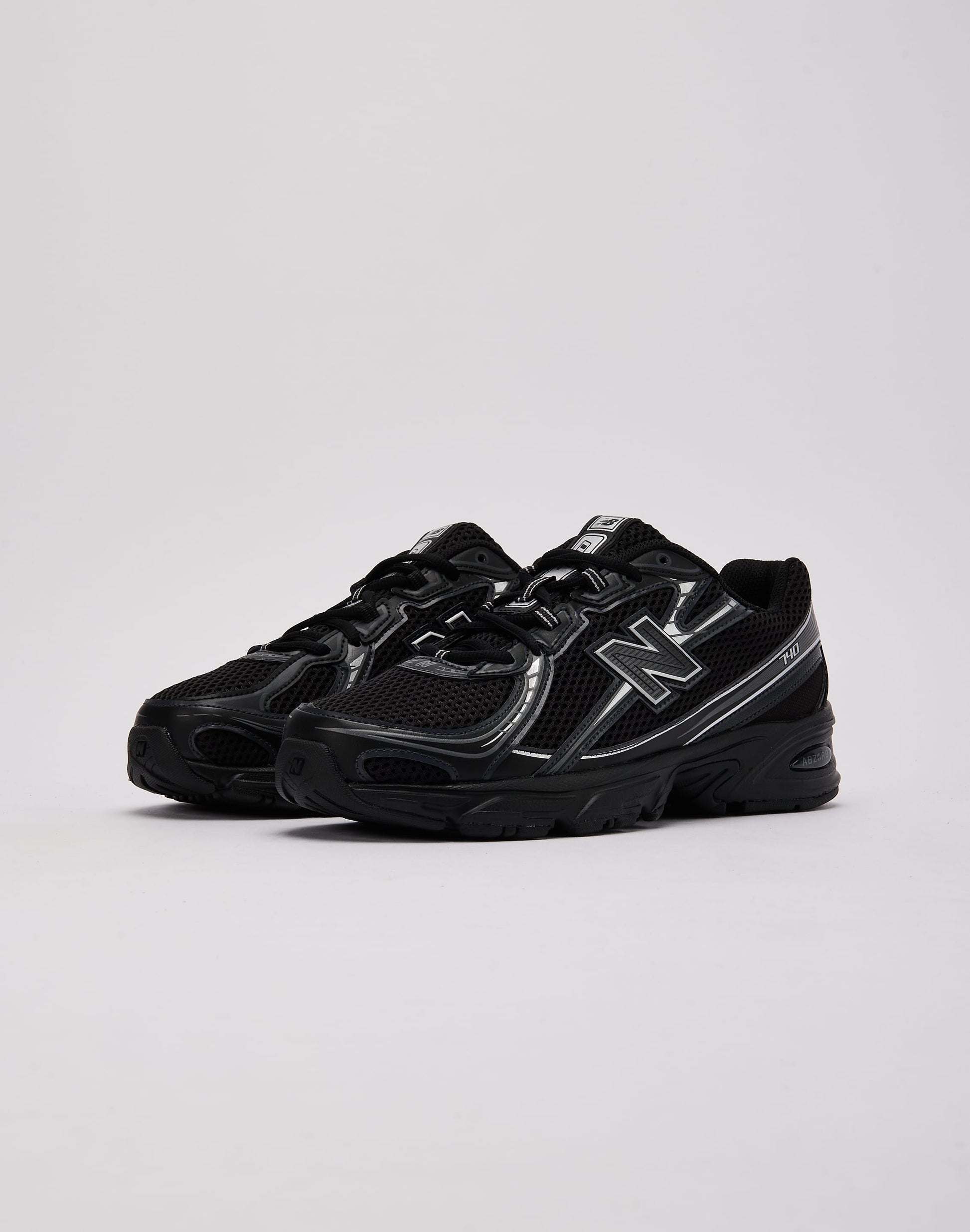 New Balance 740