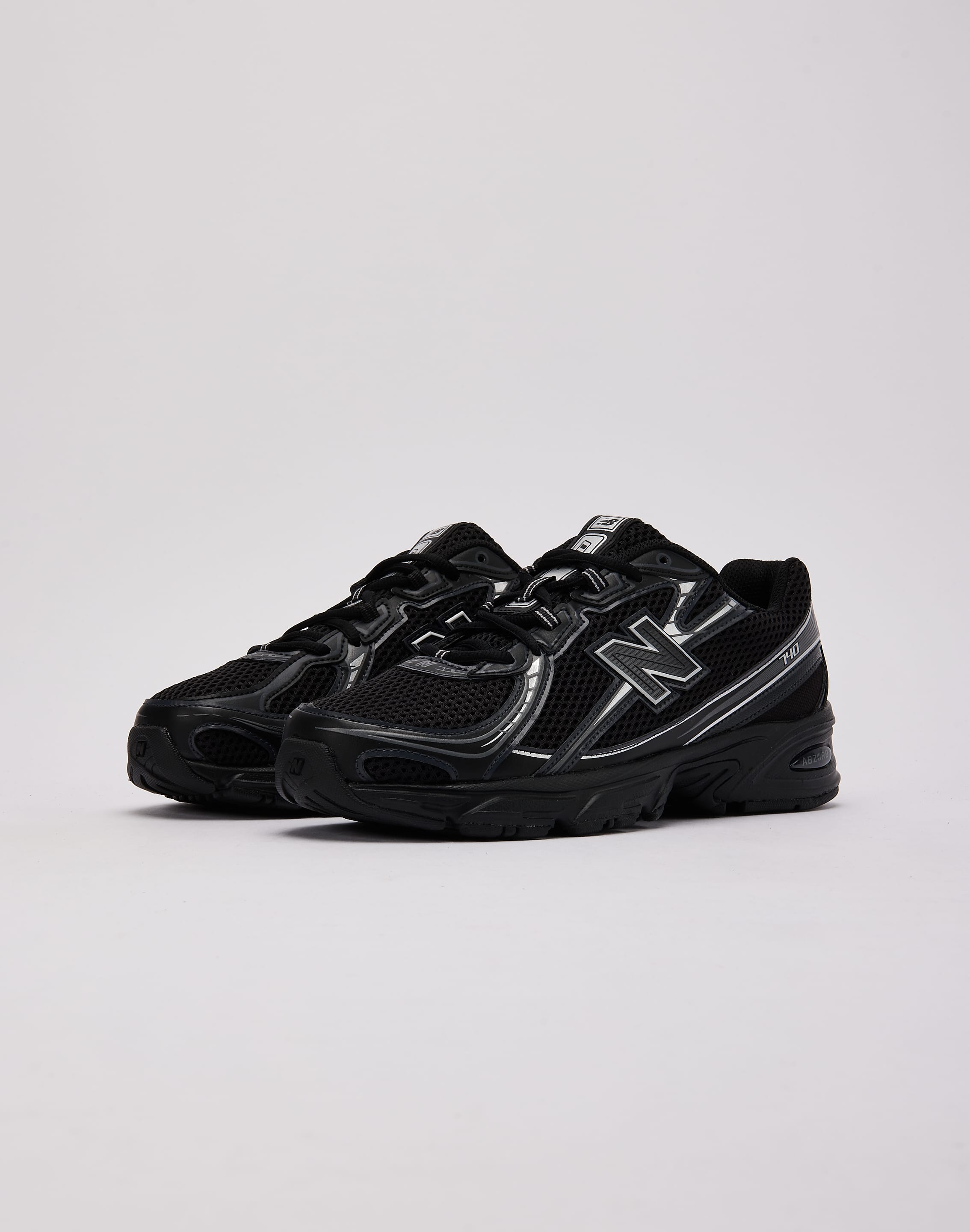 New Balance 740