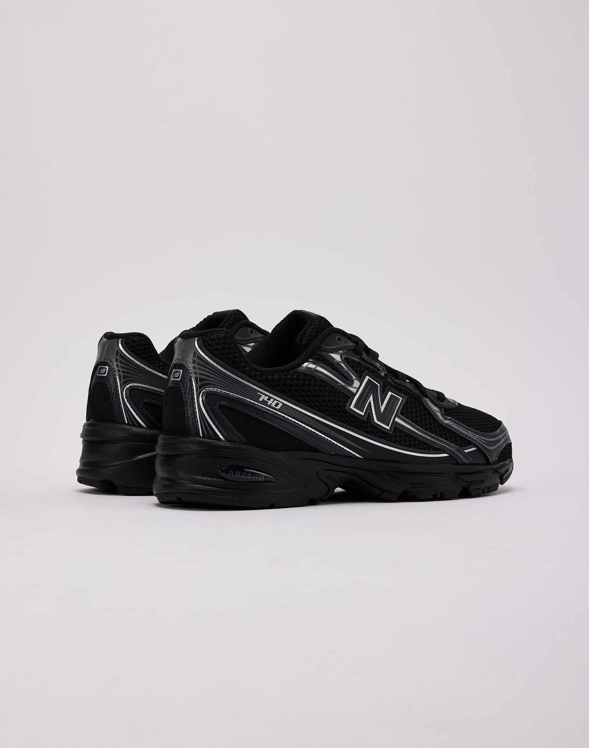 New Balance 740