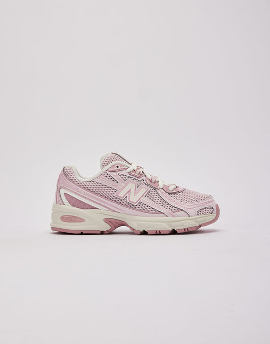 New Balance 740