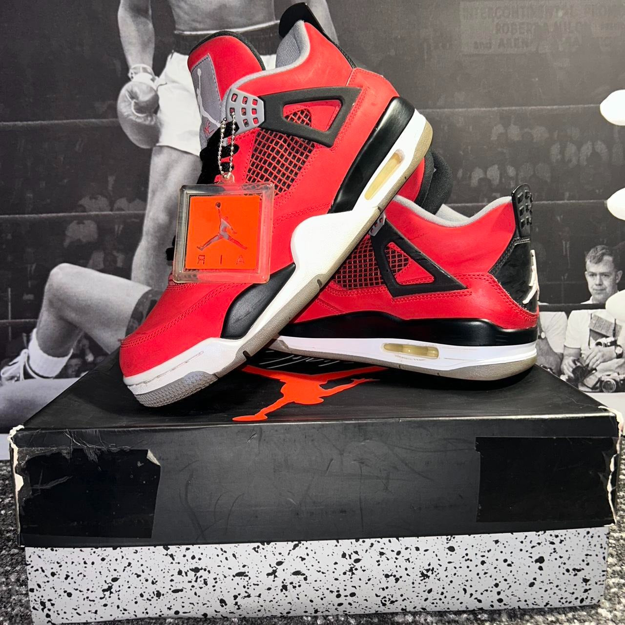 Nike Air Jordan 4 Retro Toro Bravo