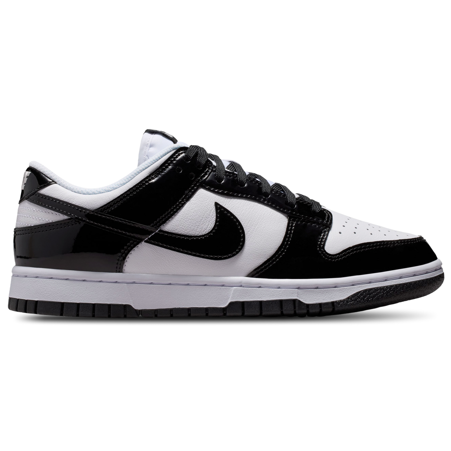 Nike Dunk Low SE Street - Women's - White/Black/White