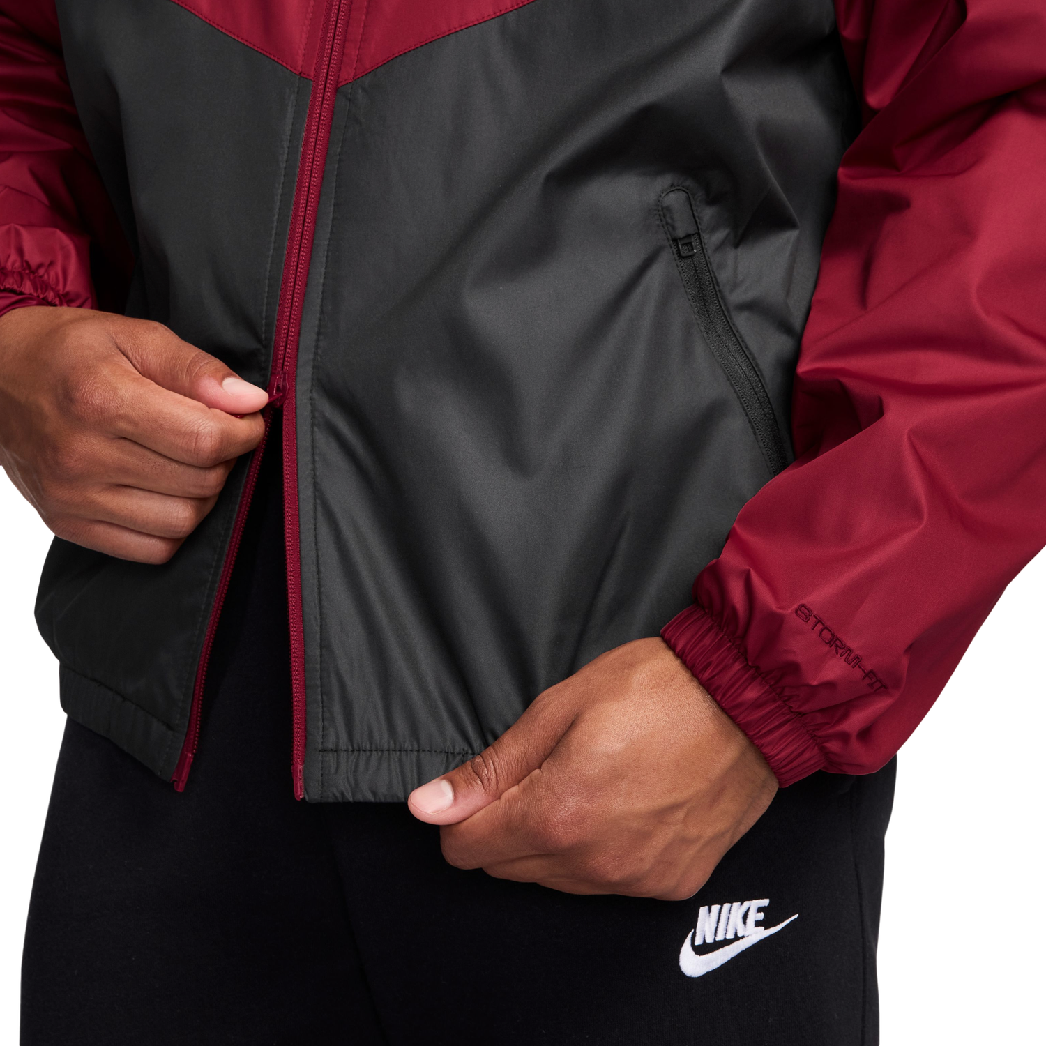 Nike NSW Windrunner Jacket - Men's - Team Crimson/Black
