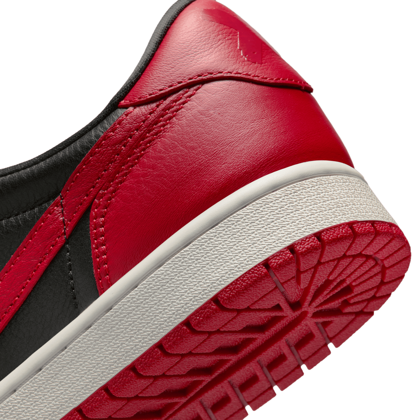 Jordan AJ 1 Retro Low OG 2 - Men's - Black/Black/Varsity Red
