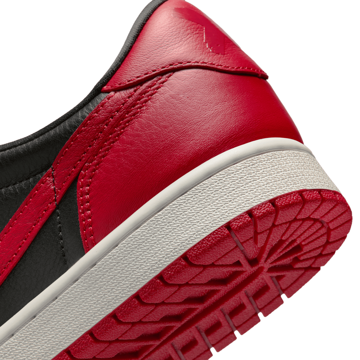 Jordan AJ 1 Retro Low OG 2 - Men's - Black/Black/Varsity Red