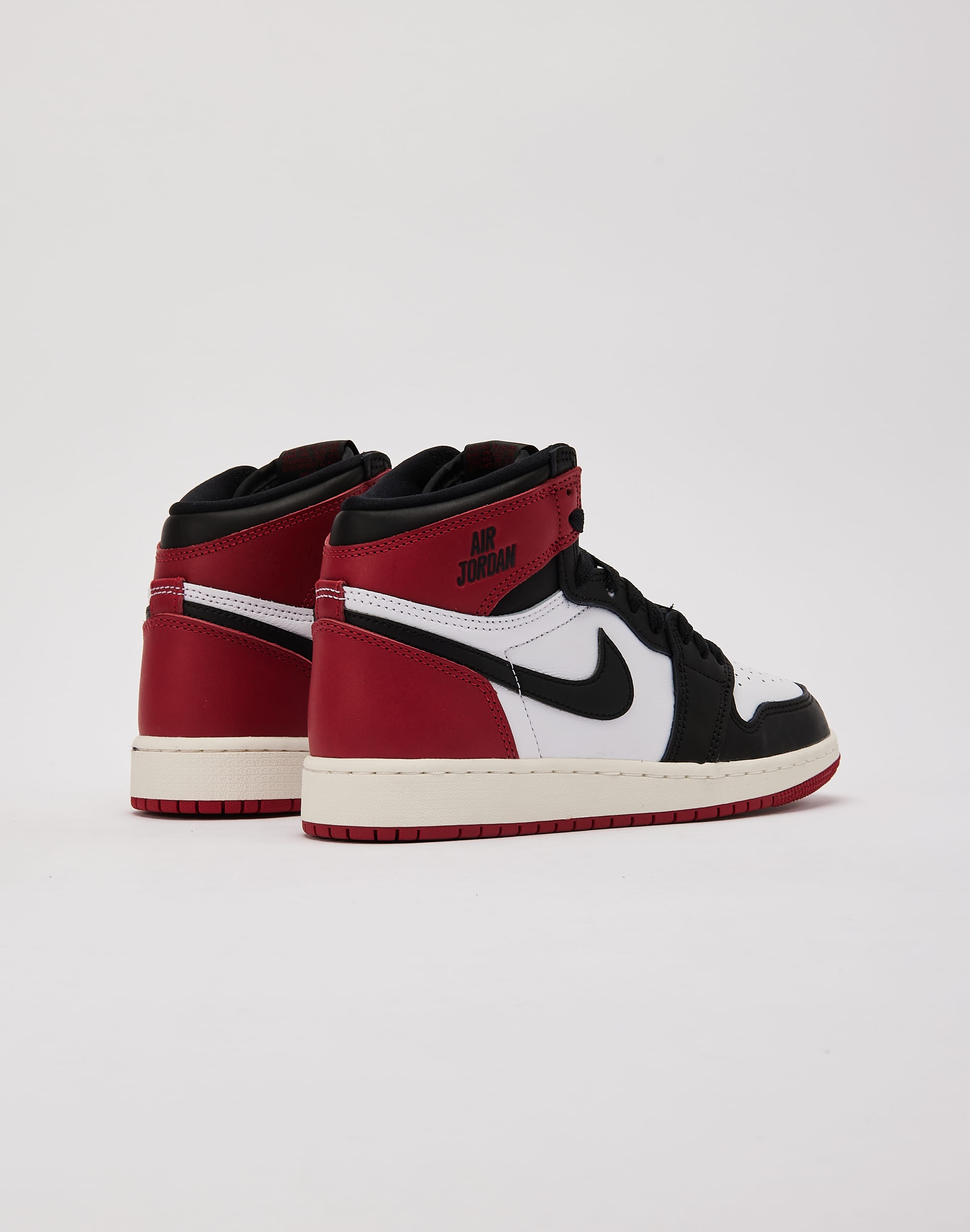 Jordan Air Jordan 1 Retro High OG 'Black Toe Reimagined' Grade-School