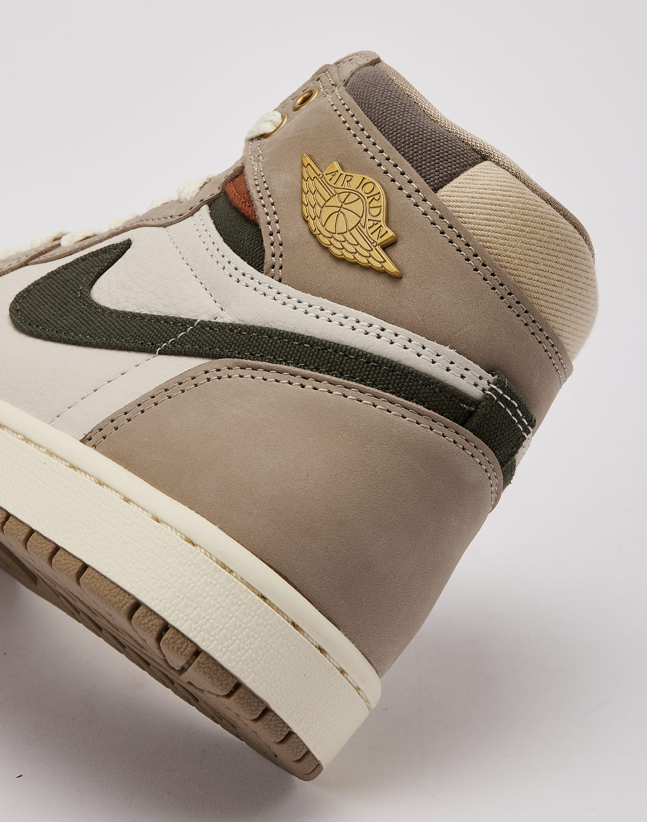Jordan Air Jordan 1 Retro High OG 'Khaki and Sail'