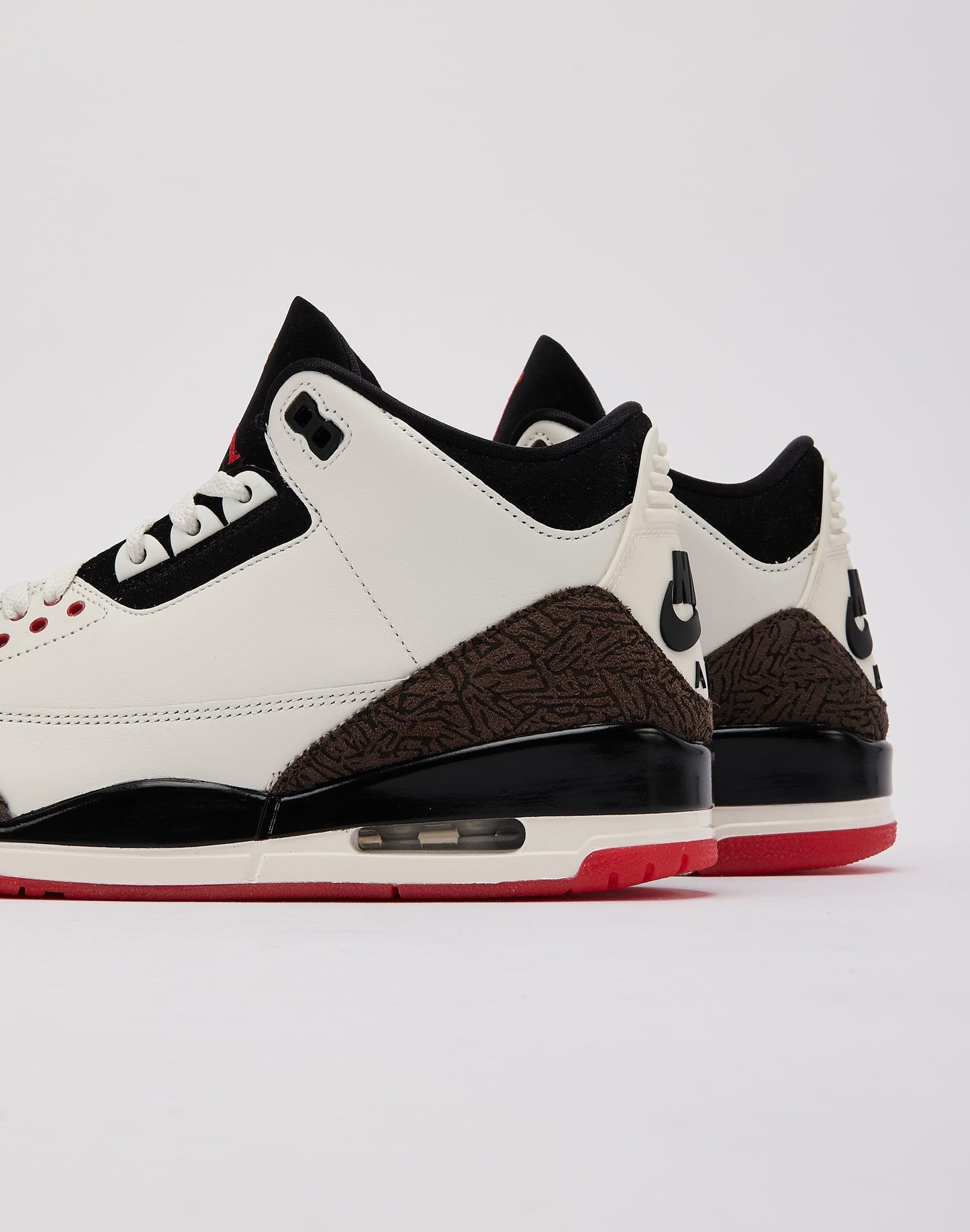 Jordan Air Jordan 3 Retro 'Sail and University Red'