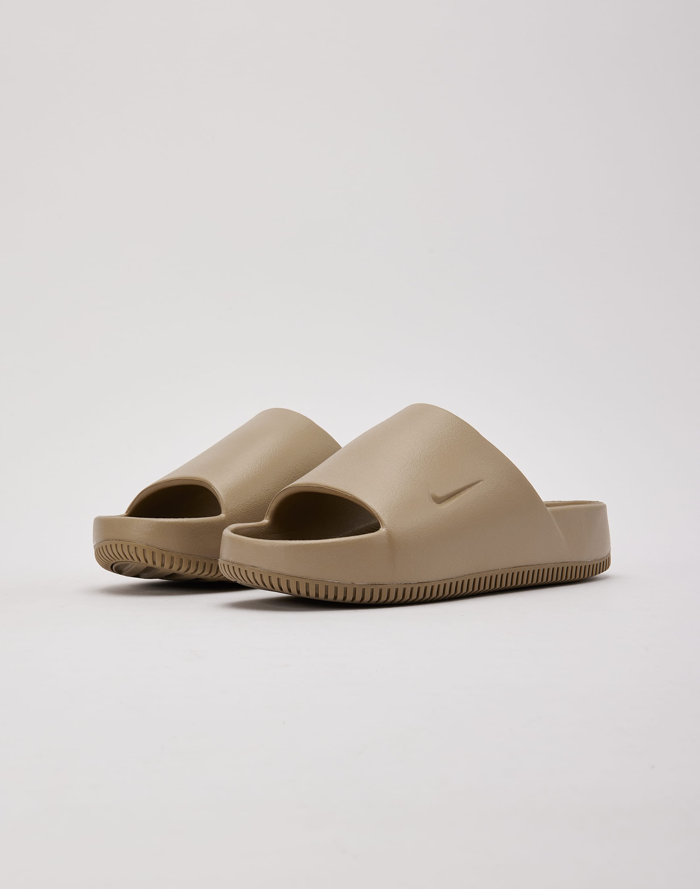 Nike Calm Slides
