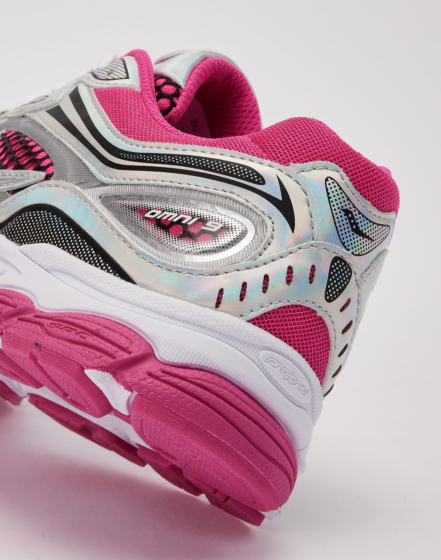 Saucony Omni 9 Grade-School